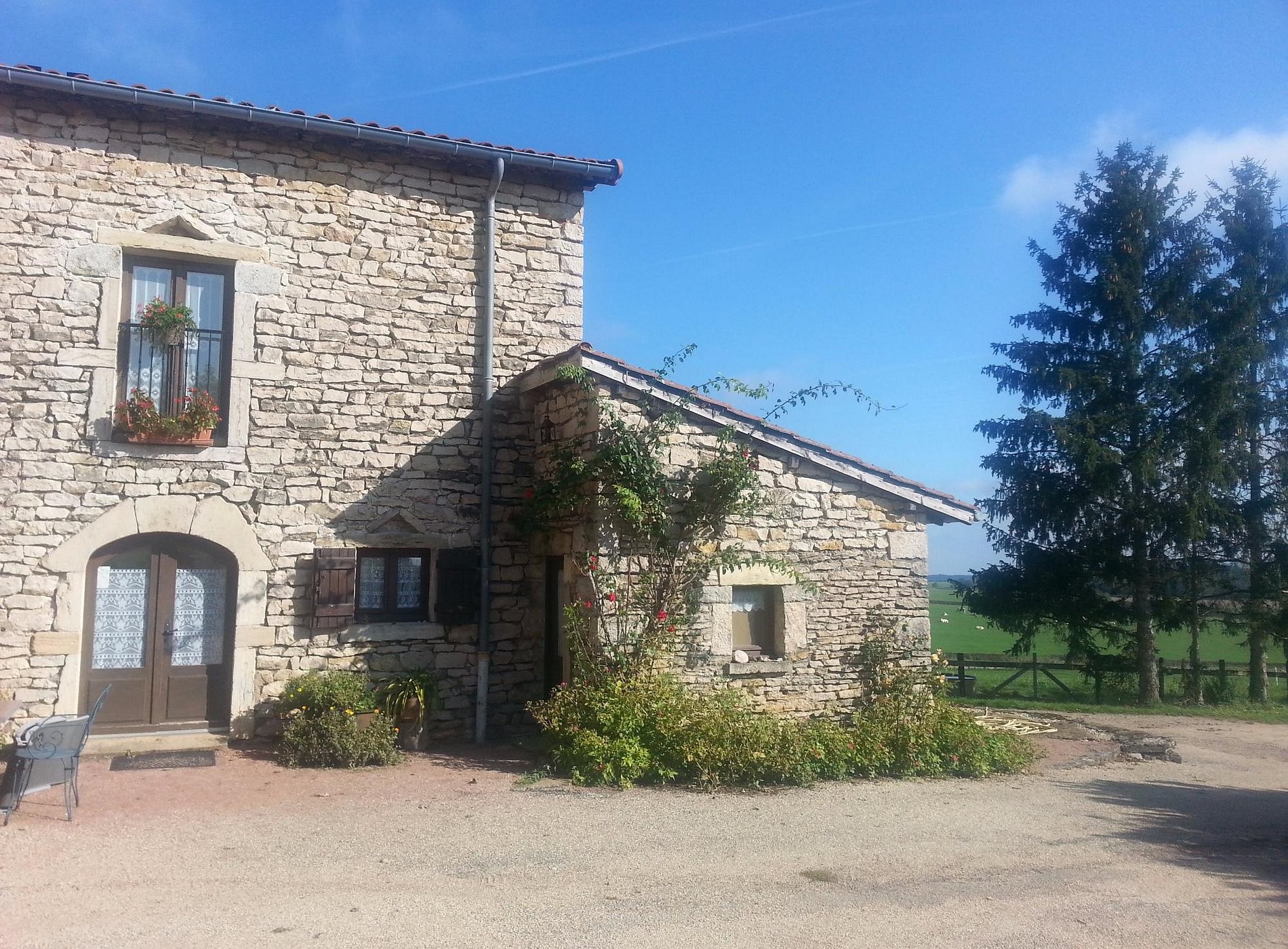 La Ronzière, Chambre d'Hôtes à Lournand