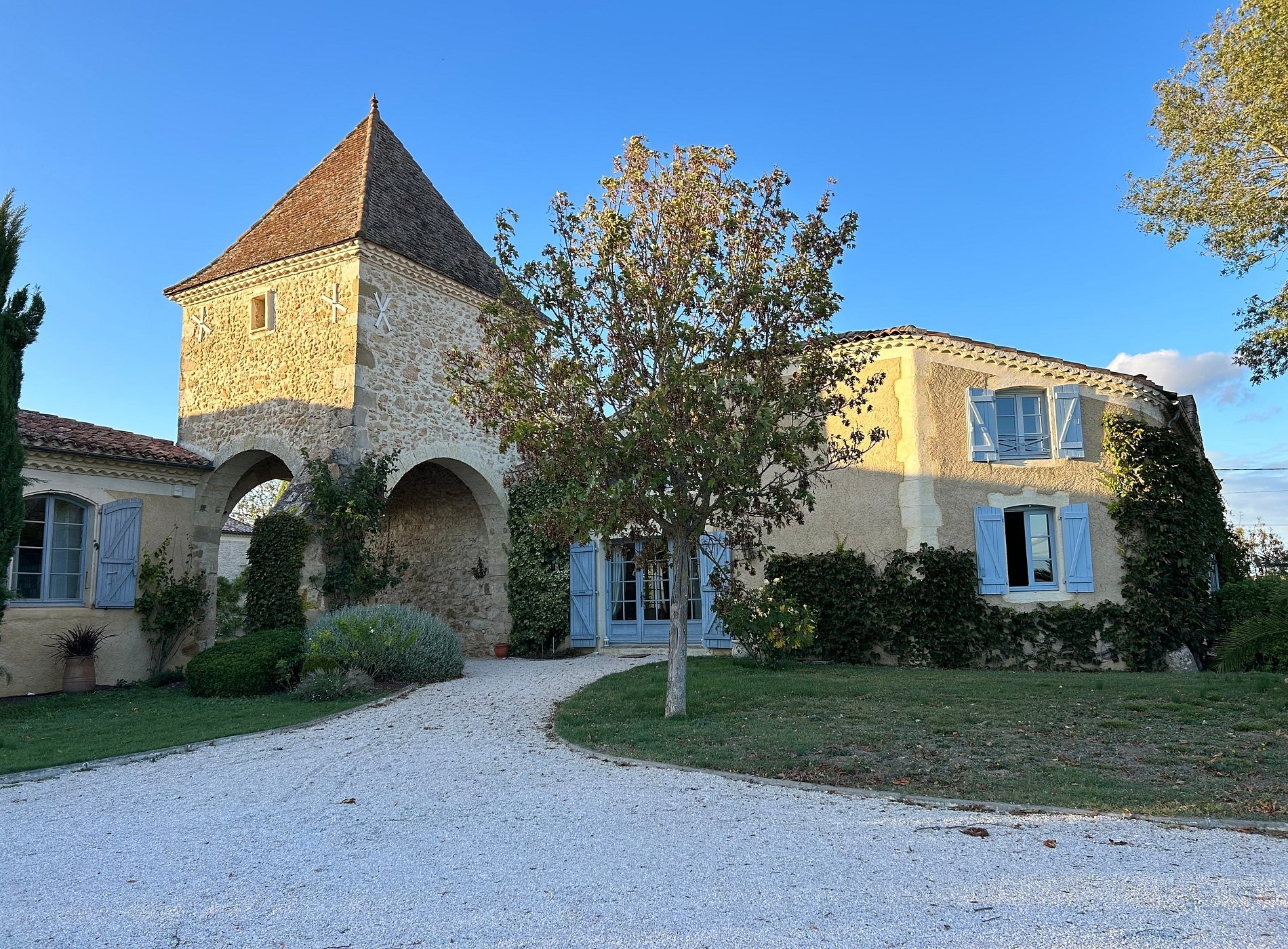 Propriété Le Monneton, Chambre d'Hôtes à Sainte-Christie