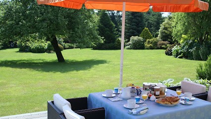 Chambres d'Hôtes Les Jardins de la Pérouse du Mitan, Chambre d'Hôtes à Landéan