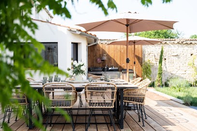 Domaine Slowlife Repaire De Famille, Chambre d'Hôtes à Thairé