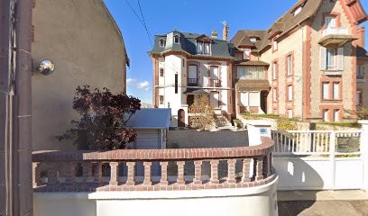 Location Saisonnière en Front de Mer à HOULGATE, Location de Vacances à Houlgate