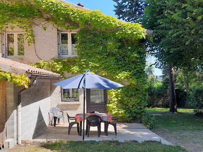 Maison De Campagne, Location De Vacances à Villeneuve-de-Marc