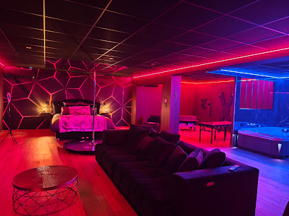 Secret 673 - Love Room, Location De Vacances à Évans