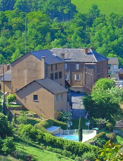 Gites et Chambres d'Hotes Andrée et Pierre Villeneuve, Chambre d'Hôtes à Saint-Sernin-sur-Rance