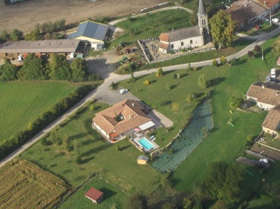 Le Patio Du Brouillon, Chambre d'Hôtes à Lahaymeix