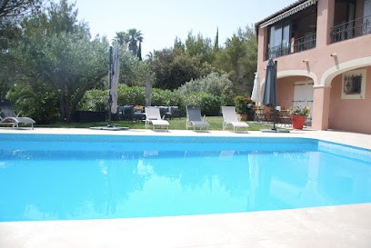 Chambre D'hôtes Saint-Aygulf - La Calanque Du Boucharel - Location Appartement, Chambre d'Hôtes à Fréjus