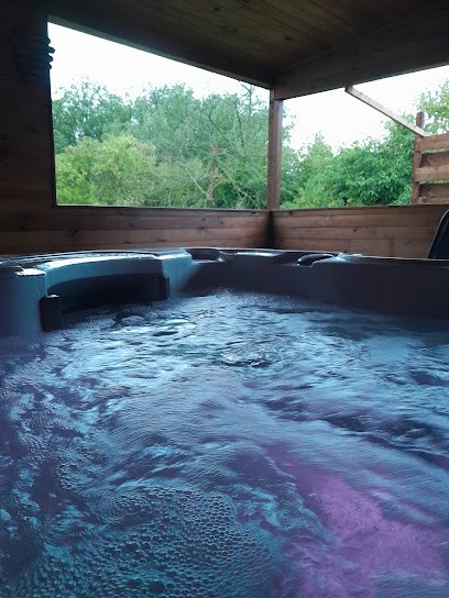 Au Coucher Du Soleil, Chalet Avec Jacuzzi Et Sauna, Chambre d'Hôtes à Vieux-Condé