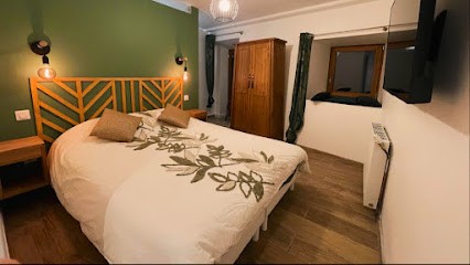 Chambre Avec Cuisine Chez Gabriel Et Sophie, Chambre d'Hôtes à Pérouges