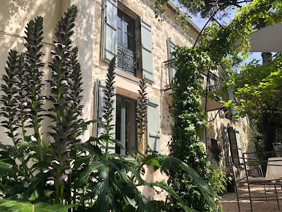 Le Val du Lys, Chambre d'Hôtes à Sainte-Maure-de-Peyriac