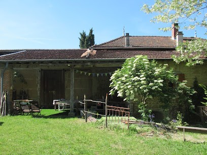 Les Crayons Chambre D'hôtes, Chambre d'Hôtes à Hauterives
