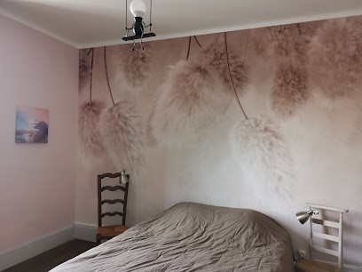 La Maison Aux Rosiers, Chambre d'Hôtes à Montmarault