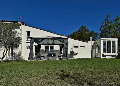 La Maison Du Bord De L'eau, Maison D'hôtes à Castillon-la-Bataille