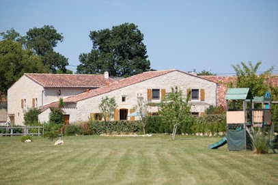 Les Chapelles Gites, Chambre d'Hôtes à Montpellier-de-Médillan
