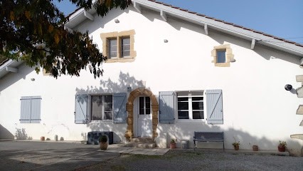 Les Ecuries Du SEQUE, Chambre d'Hôtes à Saint-Martin-de-Seignanx