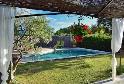 Saba bed & breakfast, Chambre d'Hôtes à Cabrières-d'Avignon