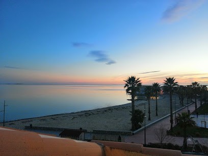 Le Sud - Appartement En Location Saisonnière, Location de Vacances à Mèze