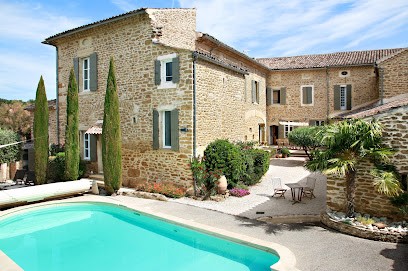 Maison d'hôtes - Le Clos de la Tuilière - Grignan France, Chambre d'Hôtes à Grignan