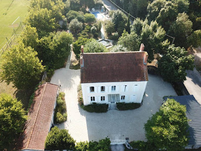 Logis Du Canal Chambre D'hôtes Et Gîte, Piscine, Chambre D'hôtes à Marennes-Hiers-Brouage