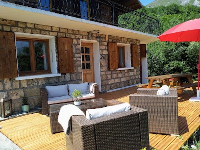 Le Petit Chalet-Leard, Chambre d'Hôtes à Albiez-le-Jeune