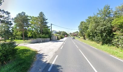 Le Domaine Chambres & Piscine-Spa, Chambre d'Hôtes à Lescout