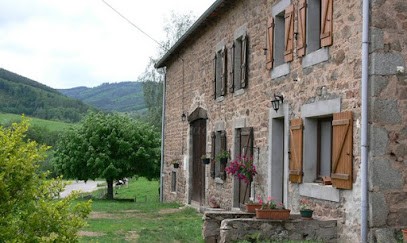 La Ferme Charrondière Chambres d'hôtes, soirées d'étapes - Auvergne, Roanne, Vichy, Chambre d'Hôtes à Saint-Bonnet-des-Quarts