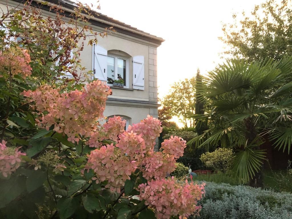 Suites Champenoises, Chambre d'Hôtes à Tinqueux