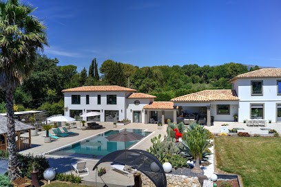 Luxuryzen, Chambre d'Hôtes à Châteauneuf-Grasse