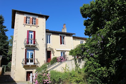 La Source, chambres d'hôtes, Chambre d'Hôtes à Availles-Limouzine