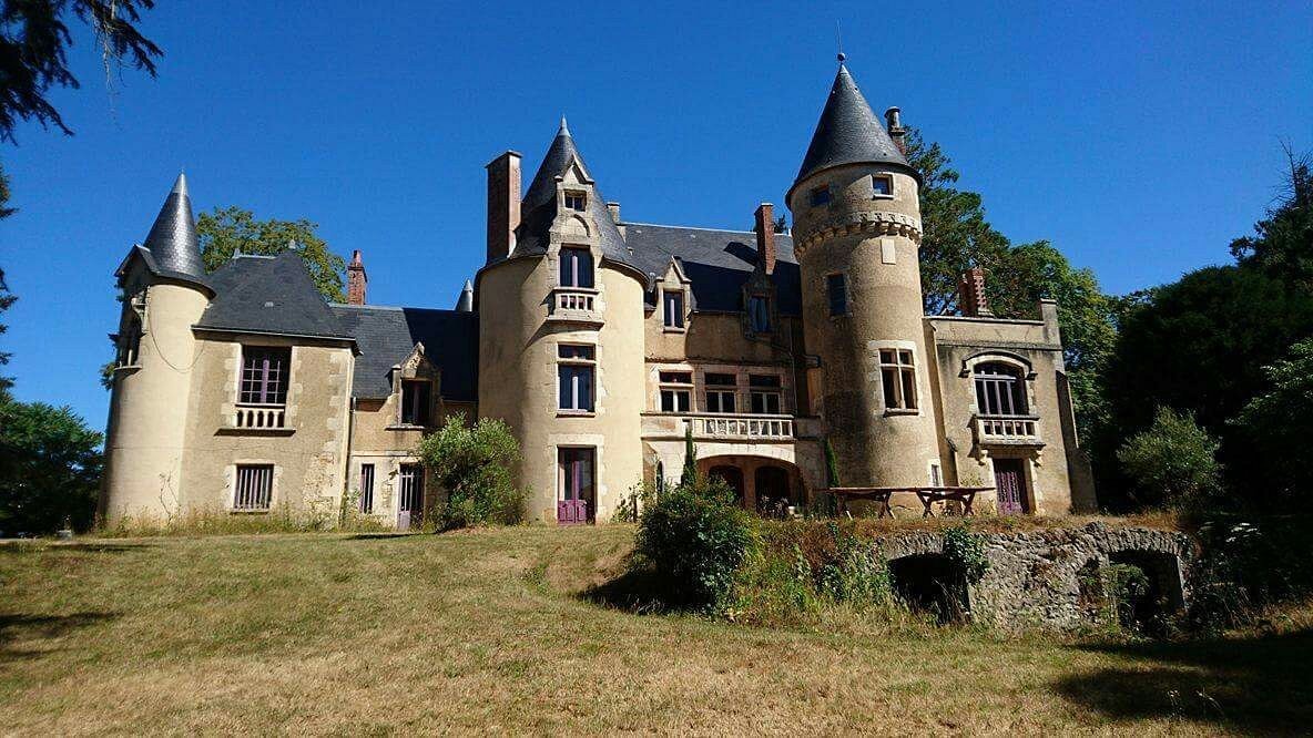 Chateau St.Gaultier, Chambre d'Hôtes à Saint-Gaultier