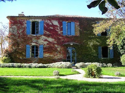 Les Volets Bleus D'astarac, Chambre d'Hôtes à Lartigue