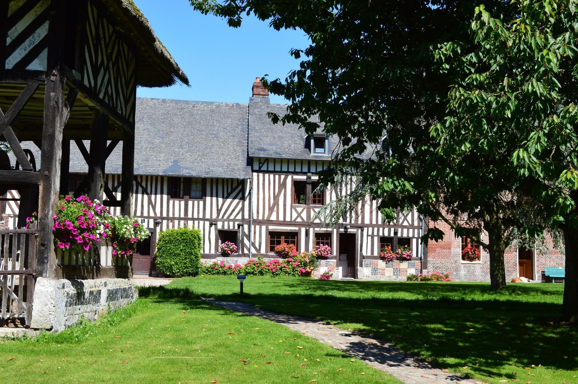 La Ferme Chevalier, Chambre d'Hôtes à Équemauville