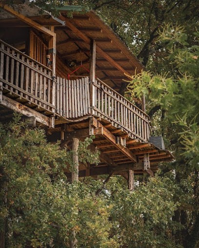 La Cabane du Lamas, Chambre d'Hôtes à Montignac-de-Lauzun