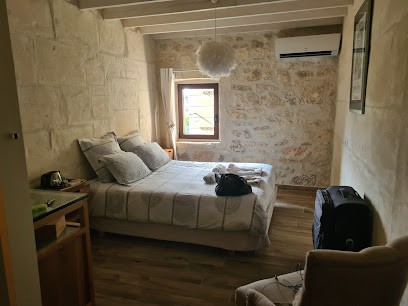 Chez Amandine | Les maisons de Fontvieille, Chambre d'Hôtes à Fontvieille