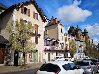 Aux Lits De La Vézère., Chambre d'Hôtes à Uzerche