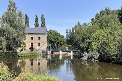 Le Moulin du Mottay, Chambre d'Hôtes à Évran