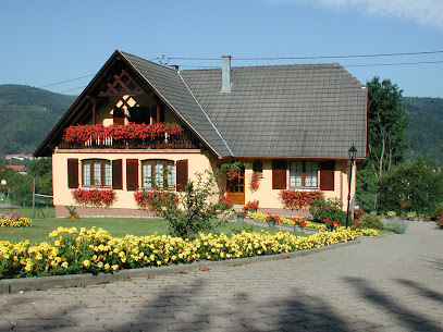 Gite Du Grand Charme, Location De Vacances à Russ