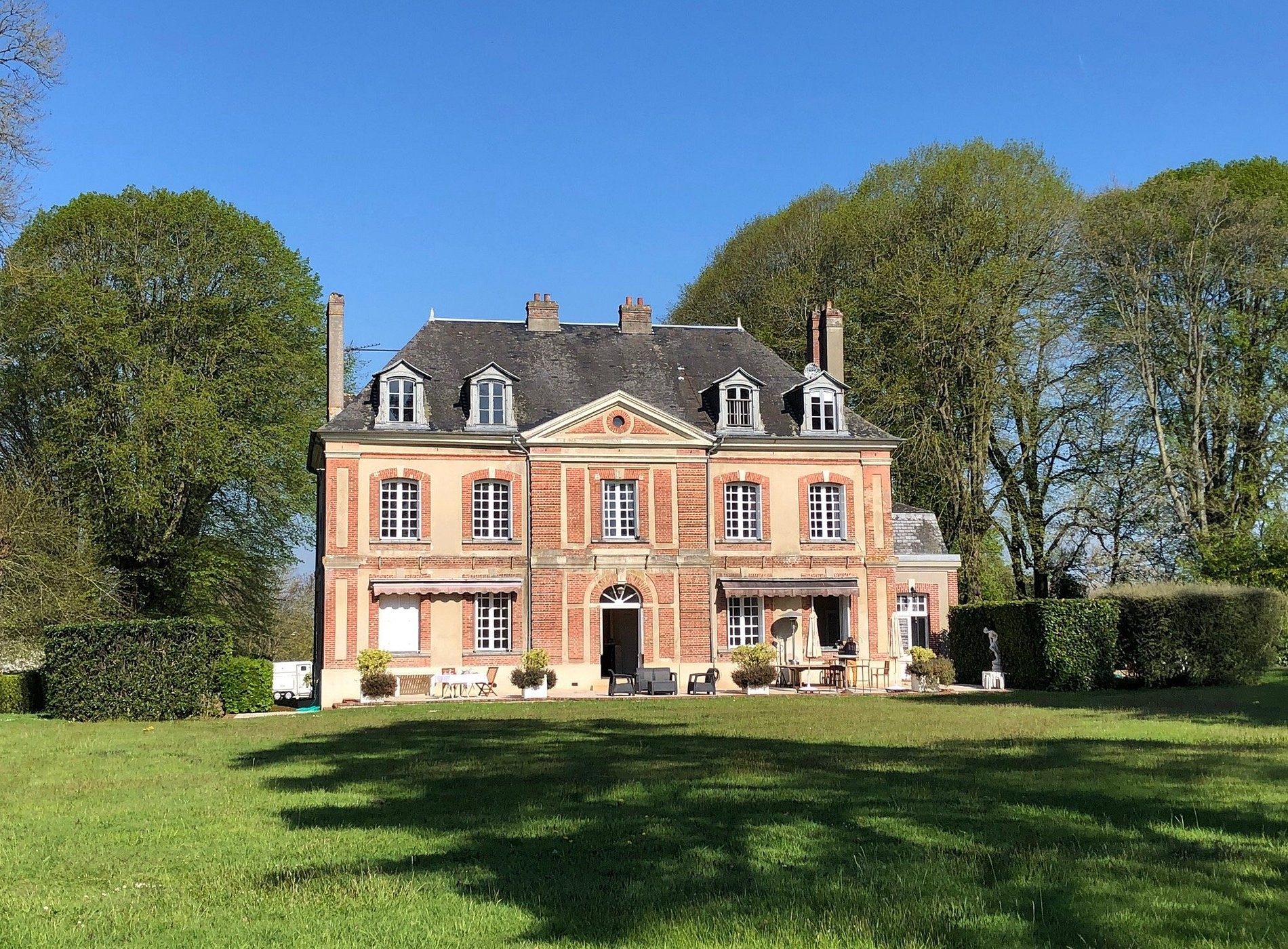 Château De Maillot - Chambre D'hôtes, Chambre d'Hôtes à Bonneville-la-Louvet