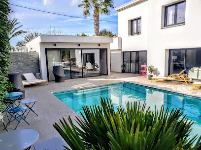La Villa Blanche Sanary, Chambre d'Hôtes à Sanary-sur-Mer