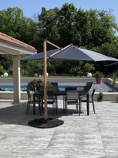 L’Albizia chambre d’hôtes avec jacuzzi privatif, Chambre d'Hôtes à Cessieu