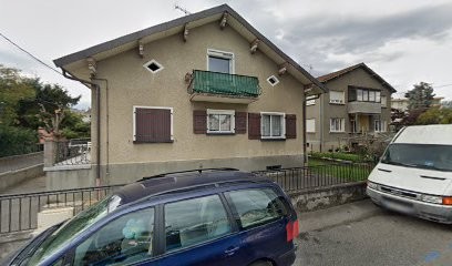 Villa Les Oliviers de Roujan, Location de Vacances à Gaillard