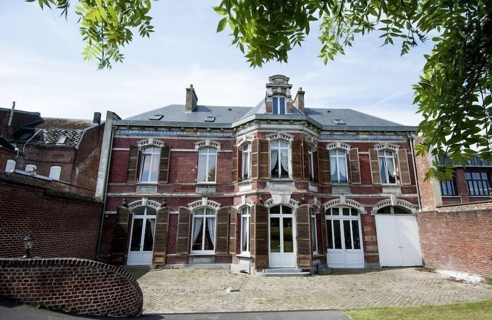 le Carré des Arts, Chambre d'Hôtes au Cateau-Cambrésis