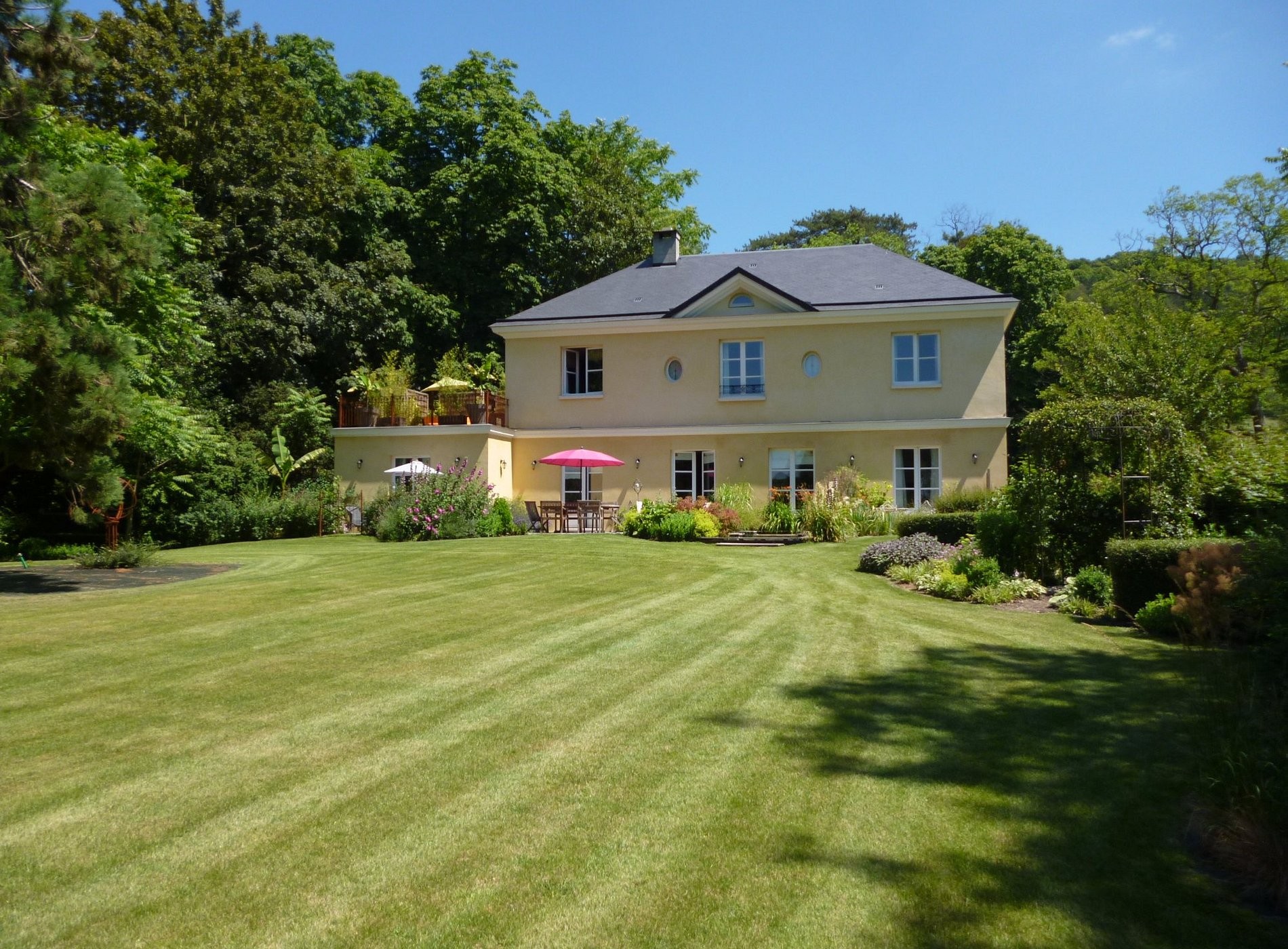 Les Buis De Boscherville, Chambre d'Hôtes à Hénouville