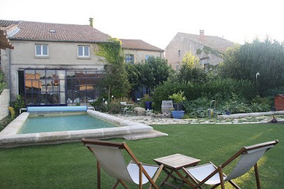 Aux Pots Bleus, Chambre d'Hôtes à Nissan-lez-Enserune