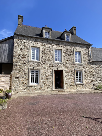 Les Jardins Des 3 Sœurs, Chambre D'hôtes à Quettehou
