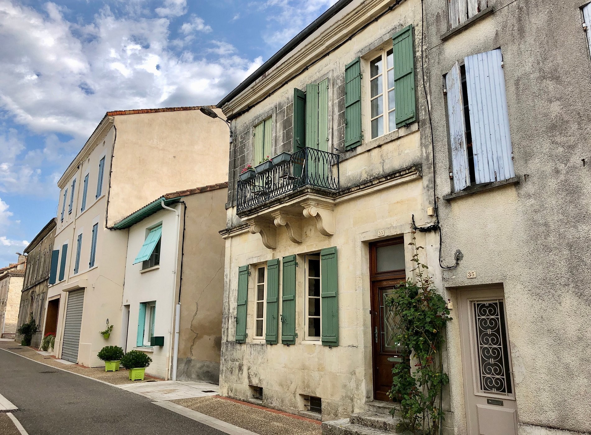 MaDamenFrance - Chambres d’hôtes, Chambre d'Hôtes à Monclar