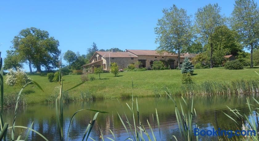 Chambres D'hotes Les Quatre Vents, Chambre d'Hôtes à Bussière-Galant