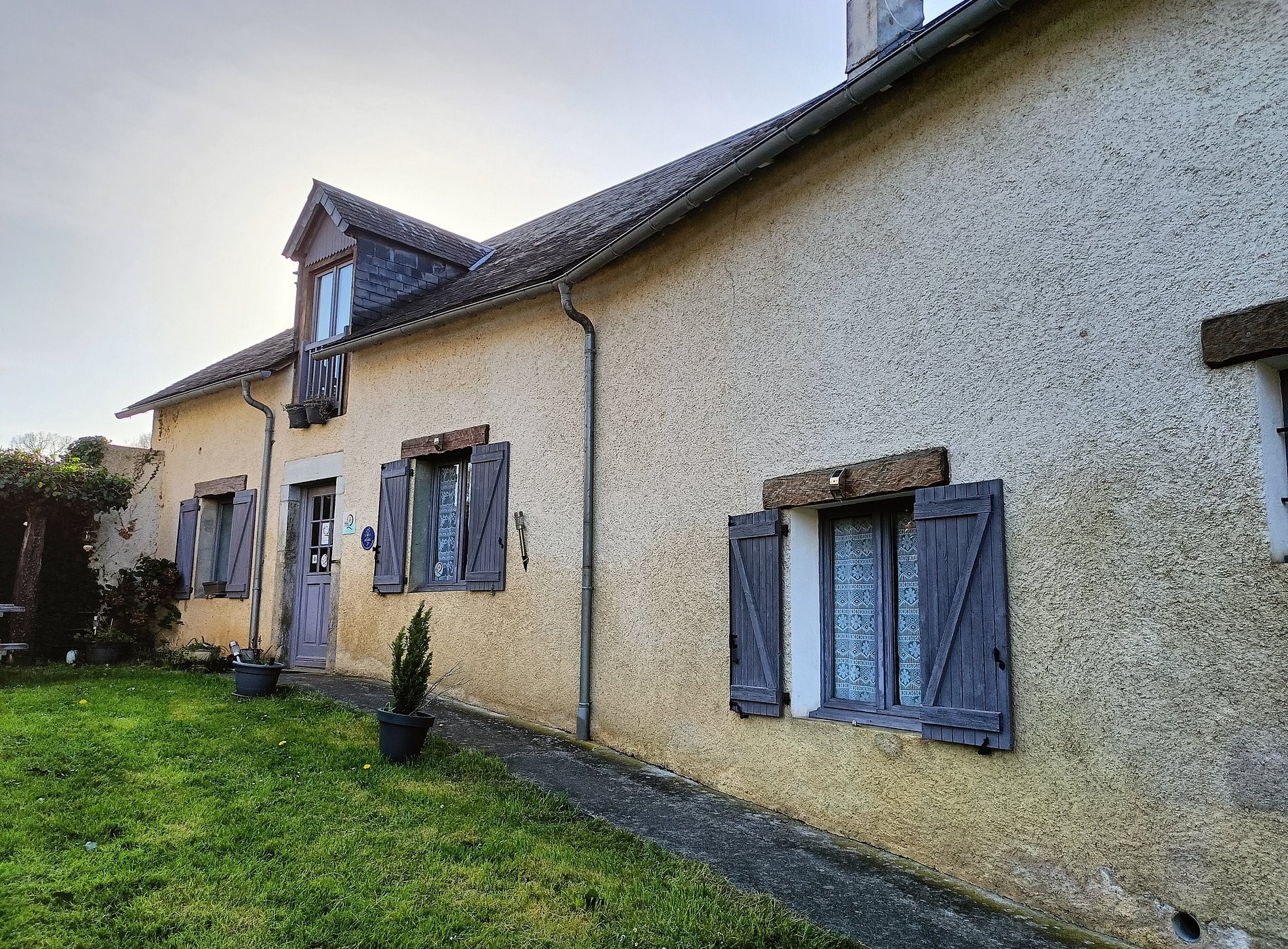 La Ferme Laurens, Chambre d'Hôtes à Bartrès