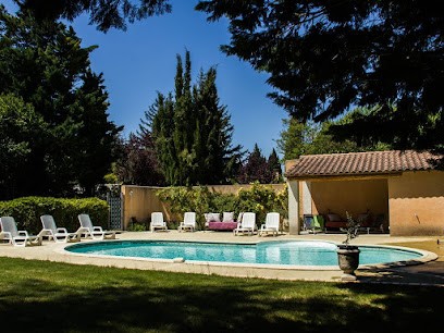 La Bastide D'Odette, Location de Vacances à Saint-Andiol