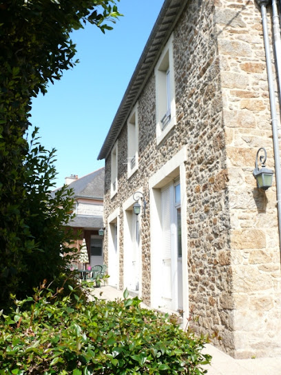 Hulbert Locations - Residence Du Prieure, Location De Vacances à Dinard