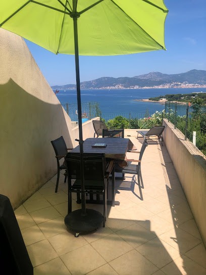 Maisonnette de vacances Porticcio, 3mn des plages, Location de Vacances à Grosseto-Prugna